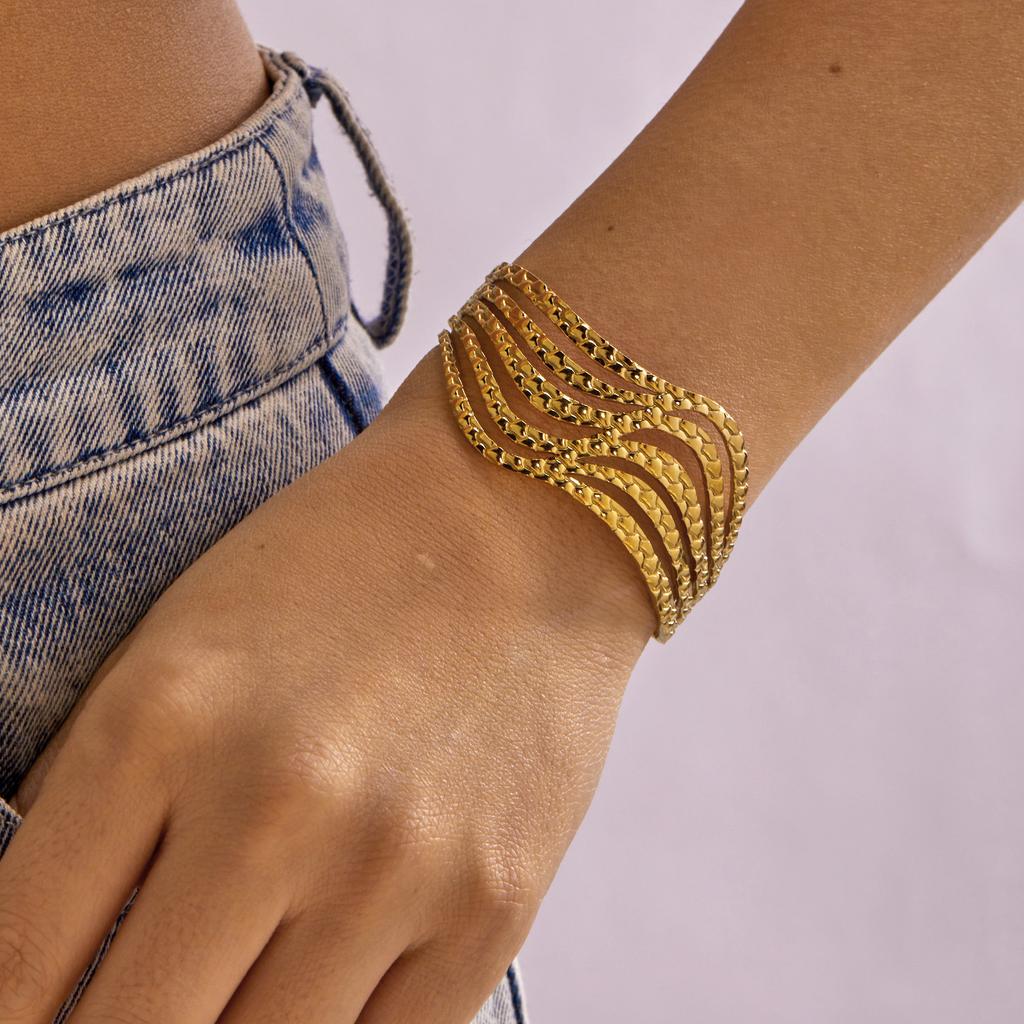 Stainless Steel Ocean Series Wide Bangles for Women Gold Color Metal Shell Starfish Wave Open Cuff Bracelet Beach Party Jewelry