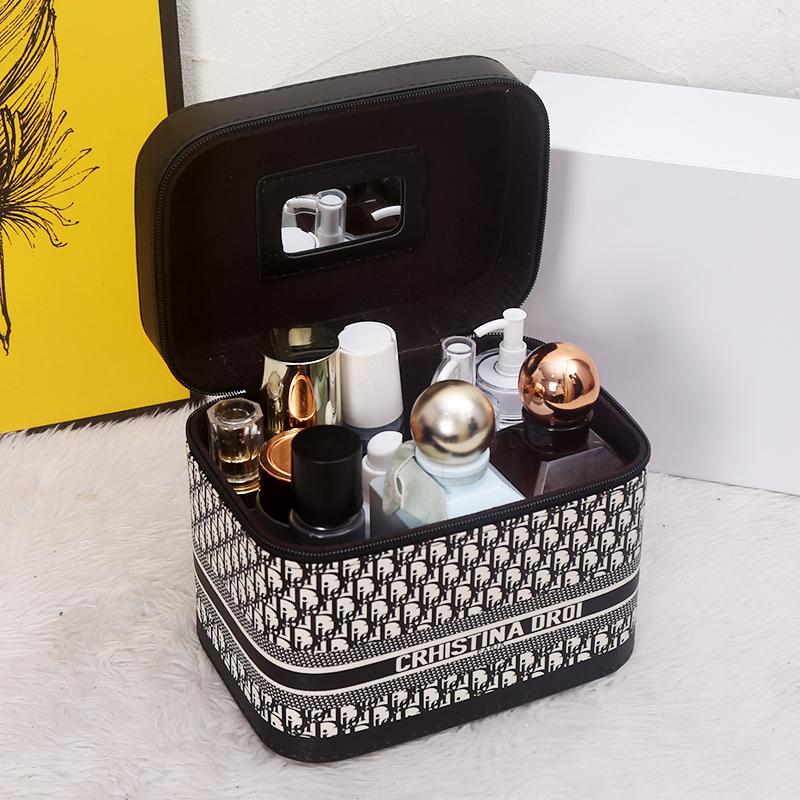 Женская портативная косметичка 2025 - Новый стиль, Большая вместимость, Водонепроницаемый чехол для хранения