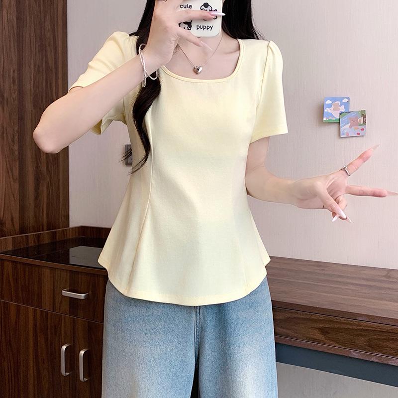 

2026 Summer Plus Size Women s U-Neck Short-Sleeve T-Shirt - Age-Reducing Solid Color Design L світло-жовтого кольору