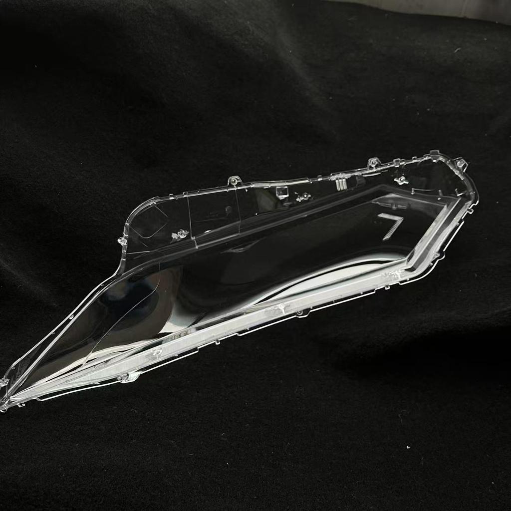 2022-2023 Qashqai Transparent Headlight Covers: Durable PC Headlight Housings and Lamp Faceplates.