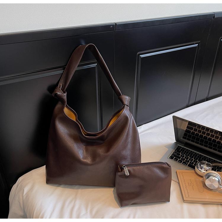 Tote bag women's lazy wind large-capacity tote bag women's 2025 new autumn and winter fashion commuter underarm shoulder bag