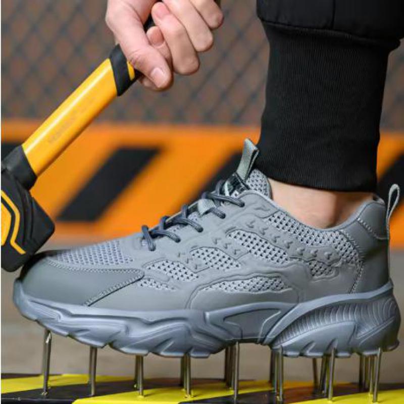 Summer Mesh Safety Shoes Men Steel Toe Sneakers Breathable Work Shoes White Lightweight Indestructible Shoes Protective Sneakers