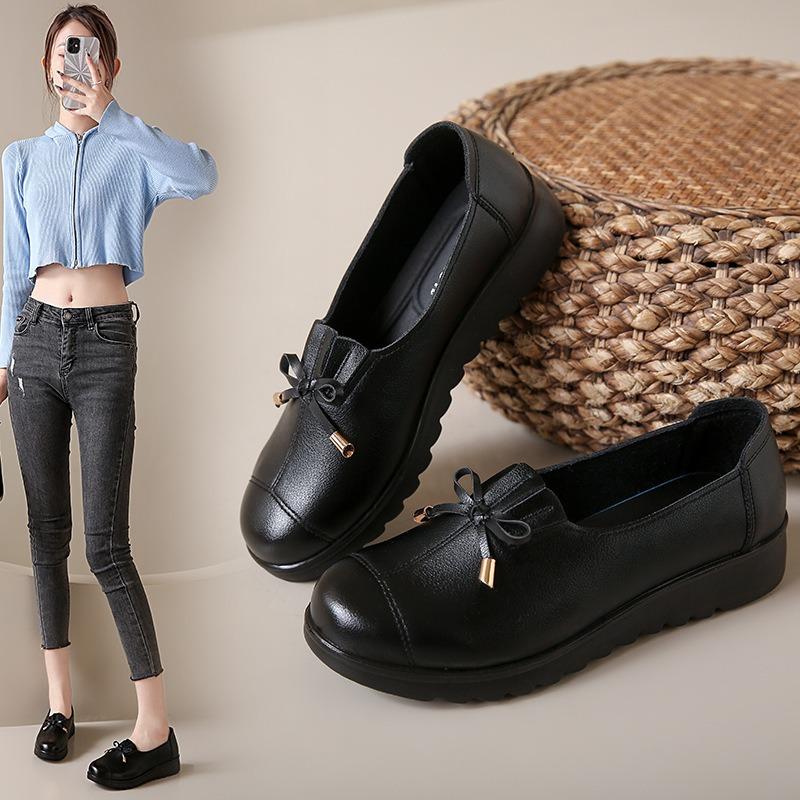 Women s Leather Slip-On Loafers Comfortable Thick Sole Casual Shoes with Bow Detail 35 чёрный