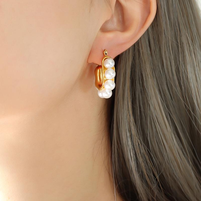 Elegant U-Shaped Ear Cuffs: Versatile Titanium Steel Earrings with Gold Plating and Faux Pearls