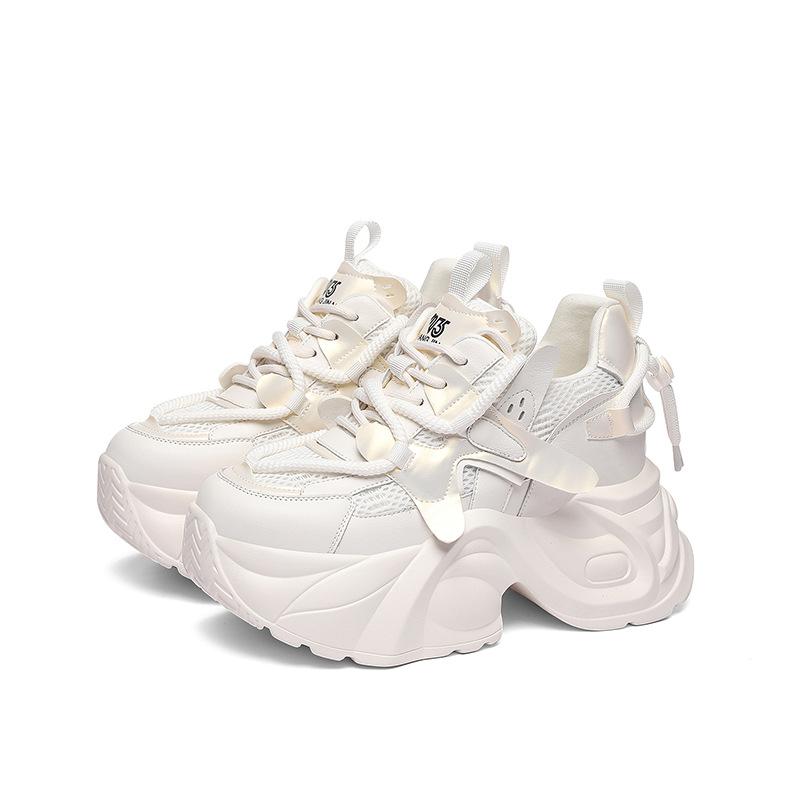 2025 New Spring and Autumn Casual Thick soled Versatile Women's Travel Shoes for Sports Shoes