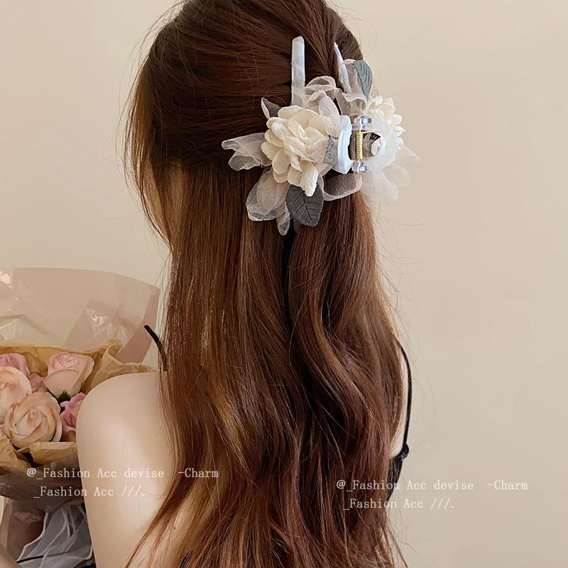 Mori Floral Mesh Claw Clip: High-End, Versatile Hair Accessory for Women