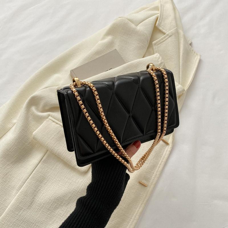 Stylish Small Square Crossbody Bag For Women With Trendy Chain Strap And Casual Design