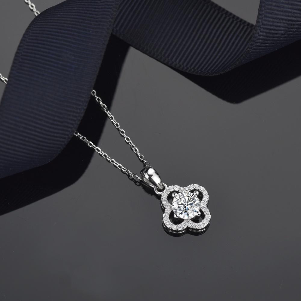 S925 Silver Moissanite Jewelry Set: Four-Leaf Clover Necklace & Ring for Women