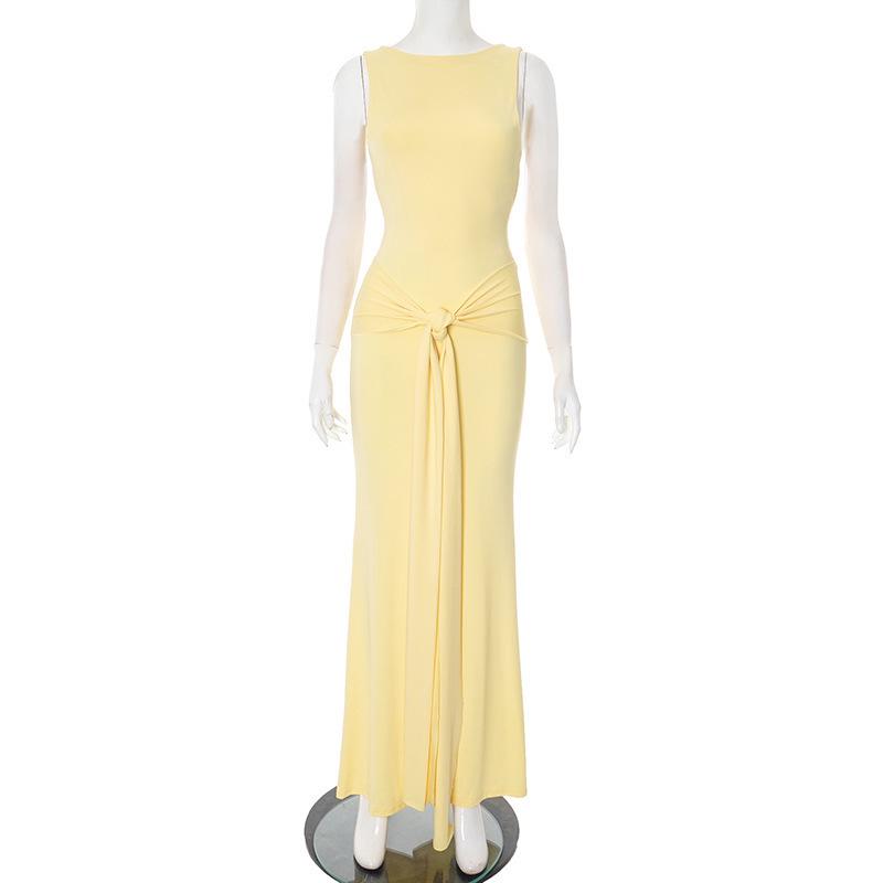 2025 European & American Autumn Slimming Backless Ribbon Dress