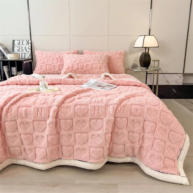 Heart Checkered Blanket Premium Fluffy Plush Blanket for Lover Mom Friends Gifts, Soft Couch Bed Throw Blanket for All Seasons