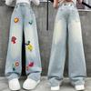 Jeans Ricamati con Funghi da Ragazza - Collezione Primavera/Autunno 2025: Jeans a gamba larga per bambini e ragazzi