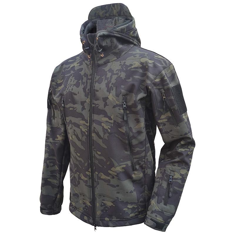 Men's Tactical Softshell Fleece Jacket: Windproof, Waterproof, Outdoor Sports Outerwear.