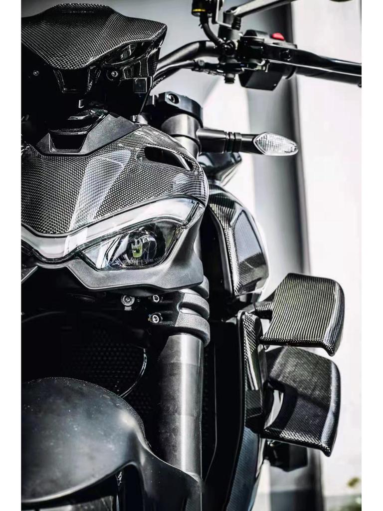 Ducati Streetfighter V2/V4/V4S Carbon Fiber Winglet Modification