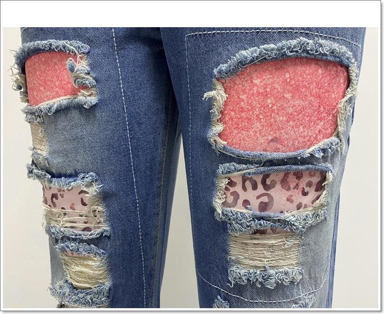 Damen-Jeans mit Rissen, Frühjahr 2025 – Lässige lange Hose mit Printapplikationen