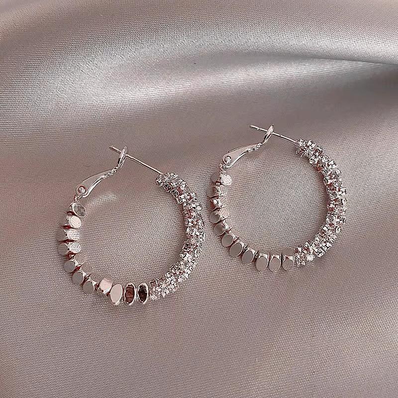 

Circular Earrings - Trendy, Luxurious, High-end, and Sophisticated Earrings for Women. Diameter: 2.6 cm серебряный
