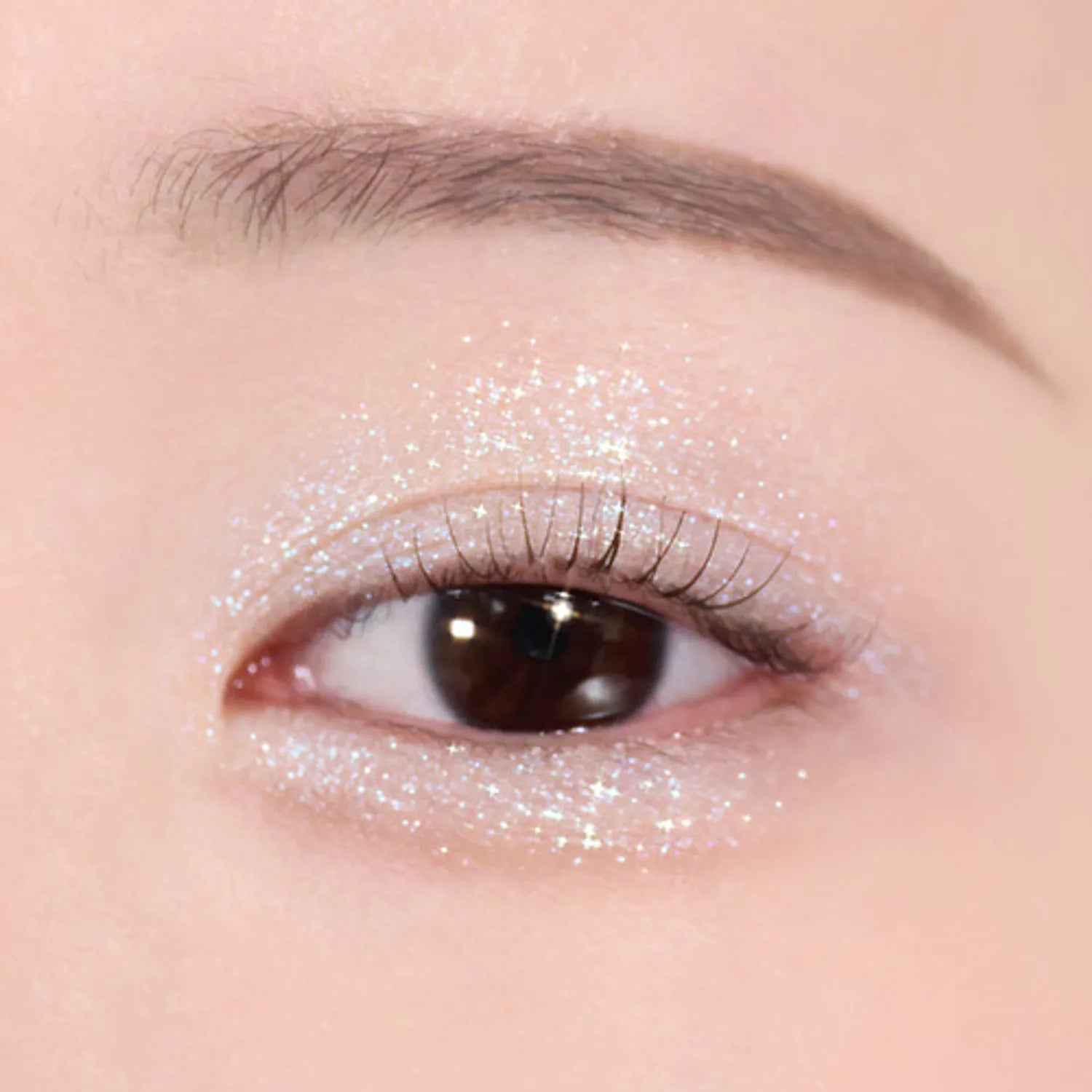 

BANILA CO Hyper Holo Beam Eye Glitter (8 Colors) BL01 Soda Pop