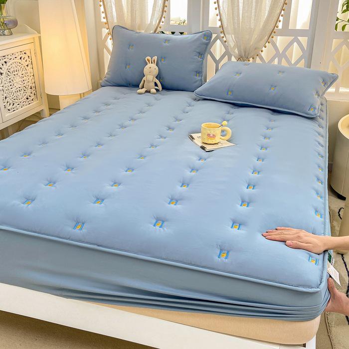 Xinjiang Cotton Quilted Breathable Fitted Sheet & Mattress Protector