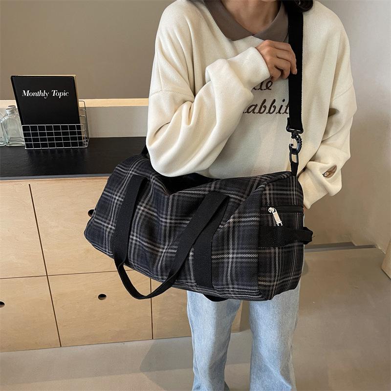 Women's Dry and Wet Separation Plaid Style Fitness Bag Strap Shoe Storage Large Capacity Casual Handbag Travel Bag Can Be Used for Pulling Rod