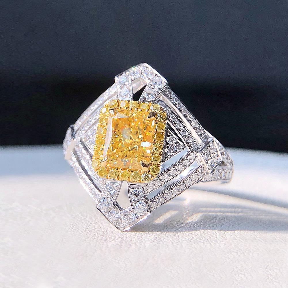 

Ювелирные изделия храма Луоси 2023 Новое кольцо с желтым бриллиантом 6x8 мм - Женский модный дизайн в виде сахарного кубика Size 5