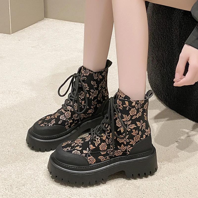 2024 New Fashion Color Matching Women's Boots Comfortable Round Toe Lace-up Mid-heeled Fashion Boots Spring and Autumn