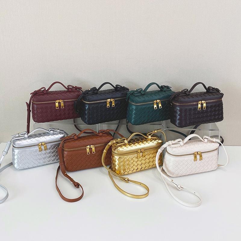 Woven Small Pu Handbag Makeup Bag With Inner Pockets For Women Casual Outings