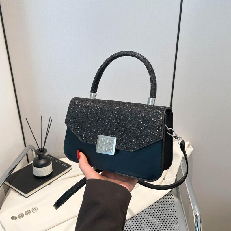 New Foreign Style Versatile Commuter Simple Messenger Bag 2025 Summer Fashion Temperament Design Sense Portable Small Square Bag Women