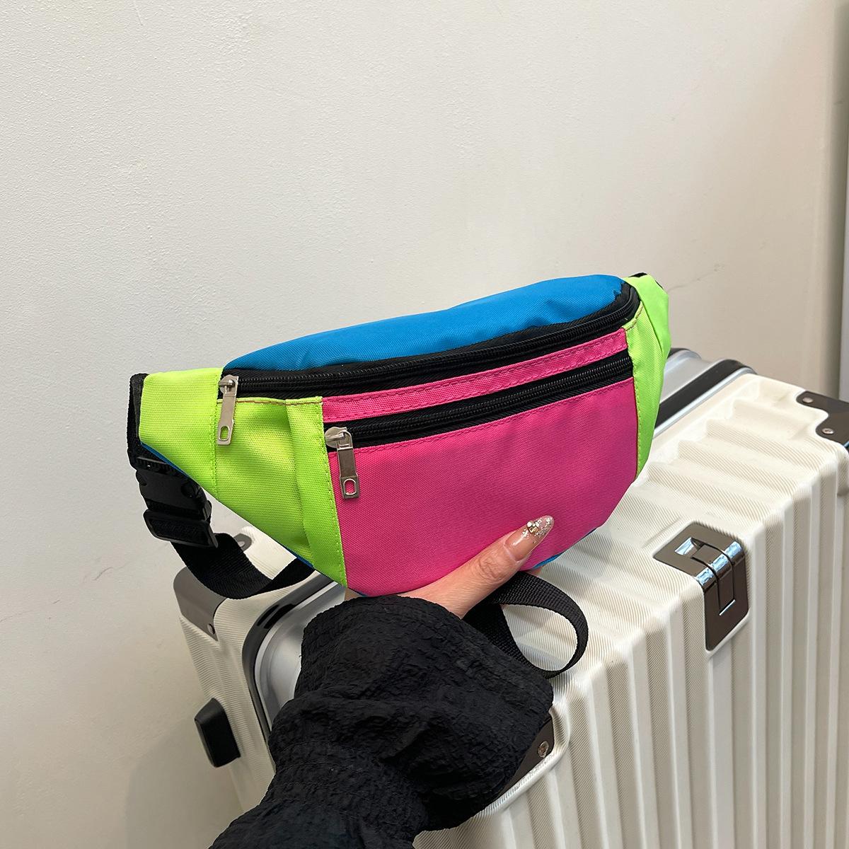 Adjustable Durable Nylon Waist Bag Zipper Closure Colorful Design Ideal for Hiking Cycling Running and Crossbody Phone Use красный 699₽