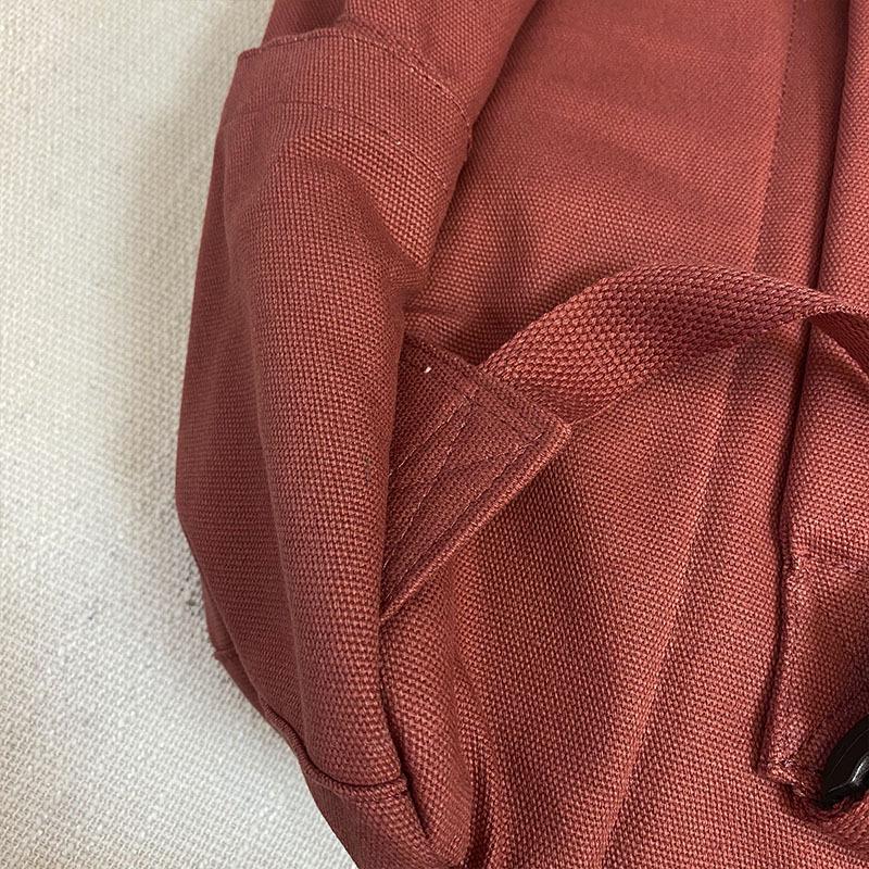 American Retro Canvas Backpack: Classic Style for School, Couples, or Hiking