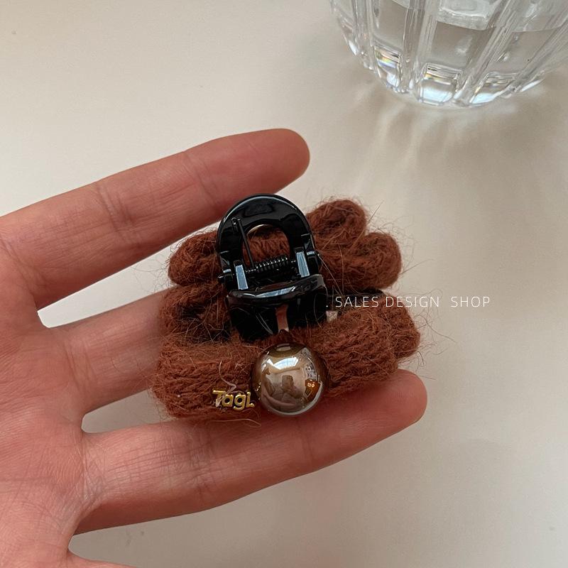 Luxury Brown Wool Bow Rhinestone Pearl Hair Clip for Autumn/Winter