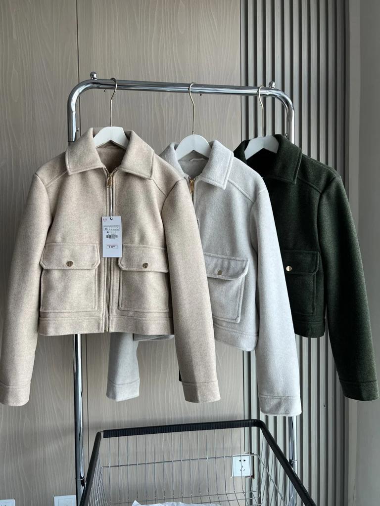 Women's Soft Zip-up Jacket Autumn/Winter Collection Lapel Solid Color Pocket Trim and Long Sleeve Short Jacket