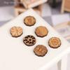 1/12 Dollhouse Retro Mini Tea Coasters, Wooden Cup Mat, Dollhouse Furniture Decoration, Kitchen Ornaments