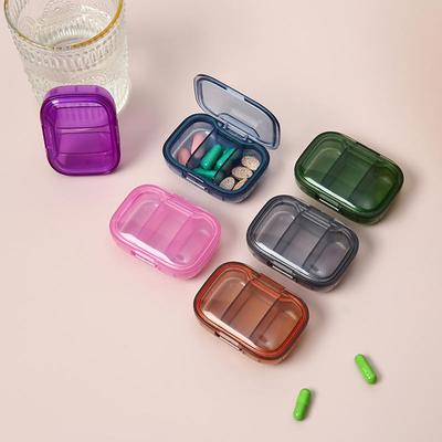 Kleine Pillendose mit 3 Fächern, tragbarer Reise-Pillenorganizer für Tasche, Geldbörse, Medikamenten-, Vitaminhalter, Spender