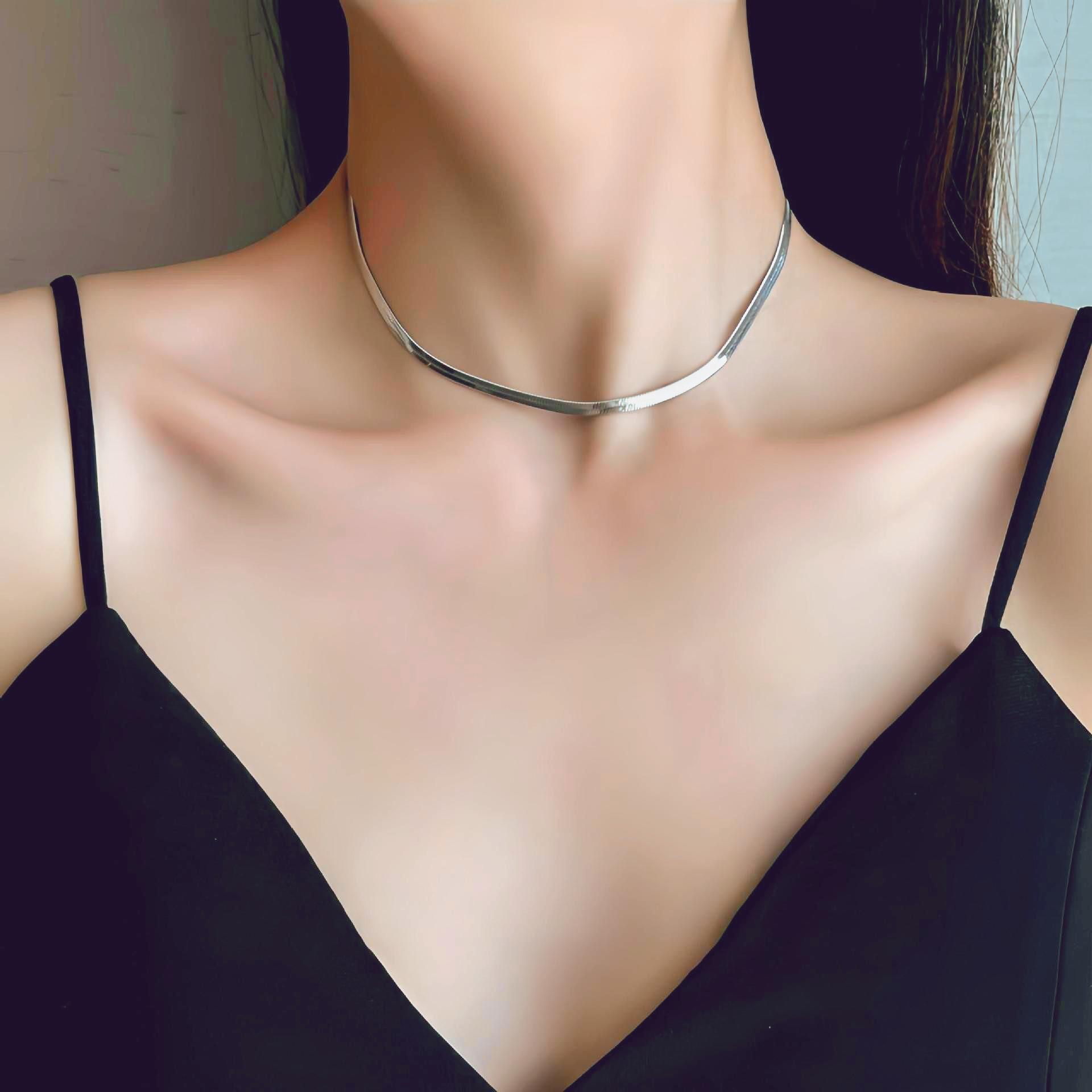 

Минималистичное европейско-американское ожерелье «Змеиная кость» - Универсальное украшение-цепочка для ключицы Blade Chain Silver 2MM