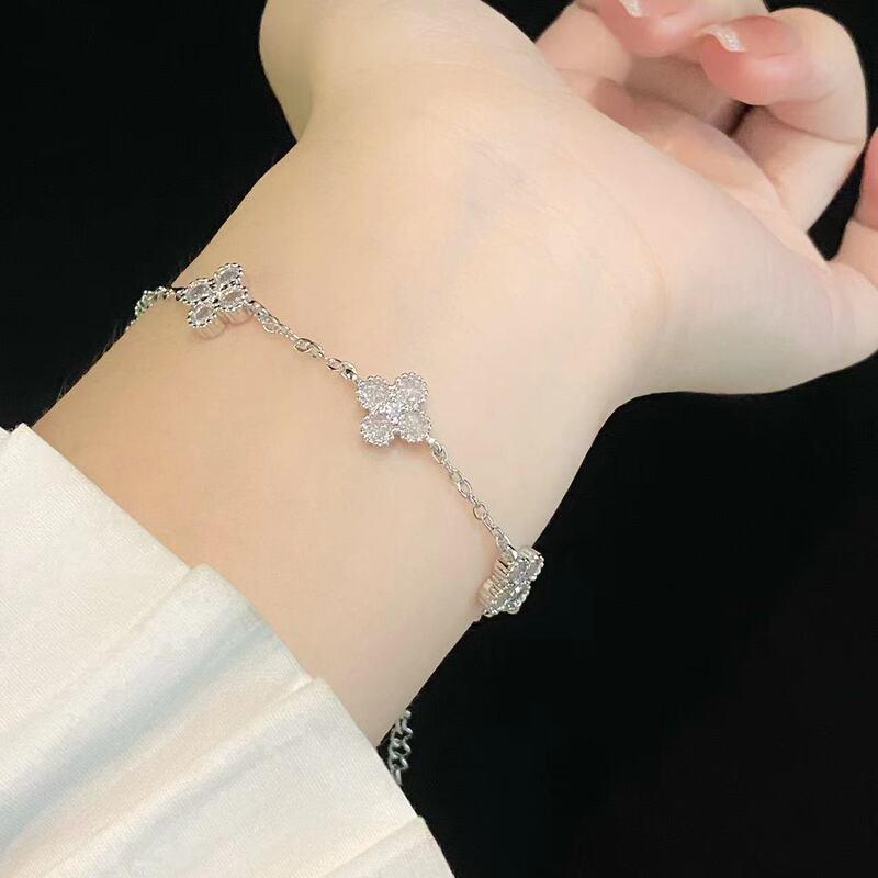Elegant Four Leaf Clover Charm Bracelet Women Small Gold Plated Copper With Zircon Accents Minimalist Daily Wear Jewelry