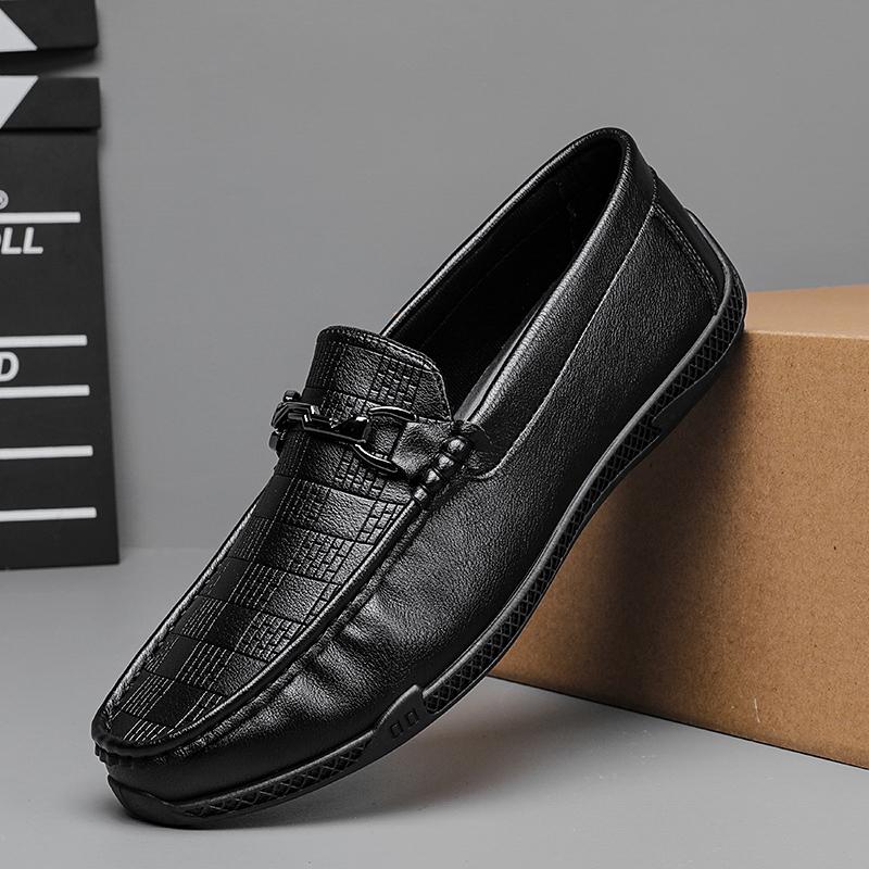 

Korean Fashion Black Leather Shoes For Men Slip On Loafer Shoes Lightweight Flat Shoes JZ-5612 39 чорний