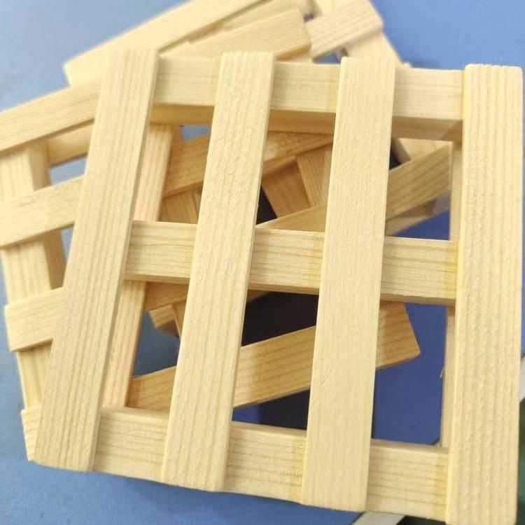 Heat-Resistant Wooden Openwork Coaster and Mini Tray