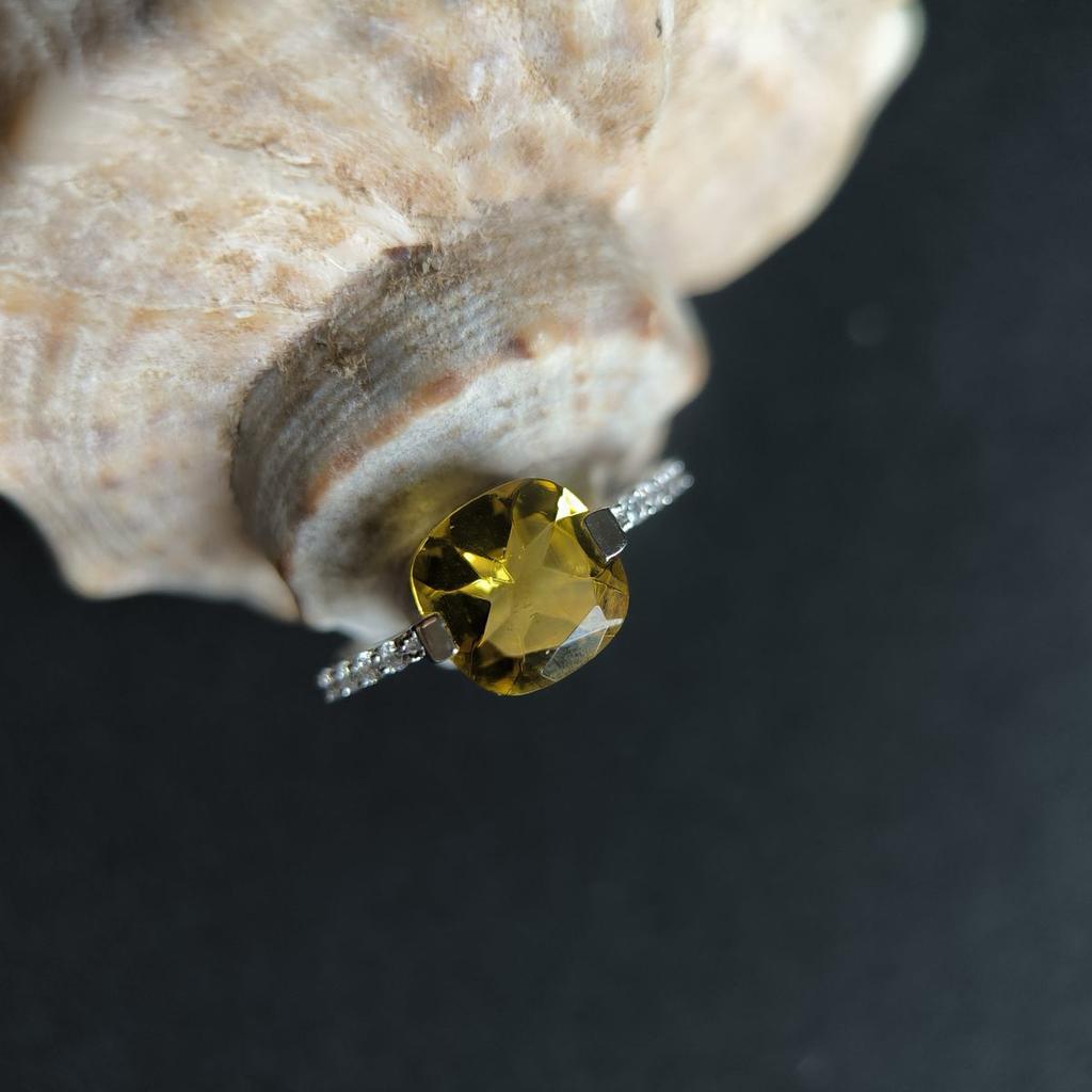 Серебряное кольцо с цитрином nano, вес изделия 2,14 гр (2190134)