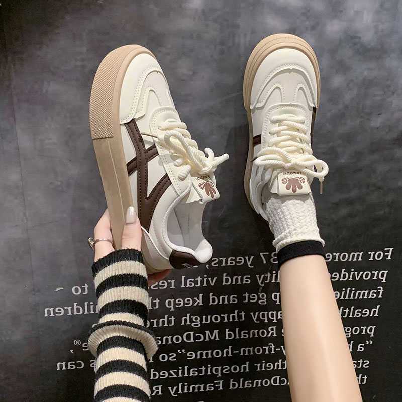 Platform German Training Shoes Spring and Autumn New Versatile Sports Shoes Lace-up Muffin Shoes Casual Board Shoes