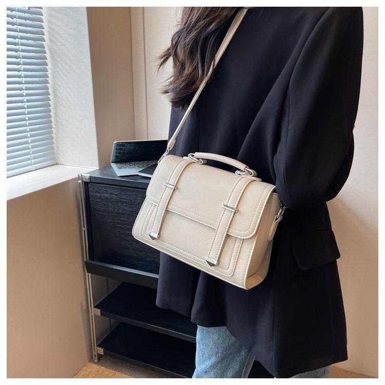 Minimalist Men's Shoulder Bag Fashionable Male PU Leather Crossbody Bags Small Flip Style Messenger Bag for Men Designer Handbag