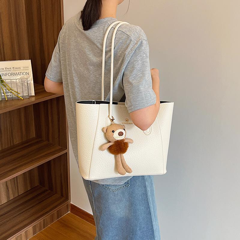 Big Bag Women's New Versatile Literary Commuter Bag Fashionable Large-capacity Shoulder Bag