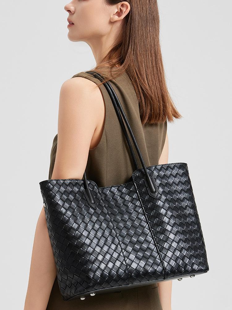 High-End Genuine Leather Women's Woven Tote Bag - Large Capacity, Versatile Cowhide Handbag