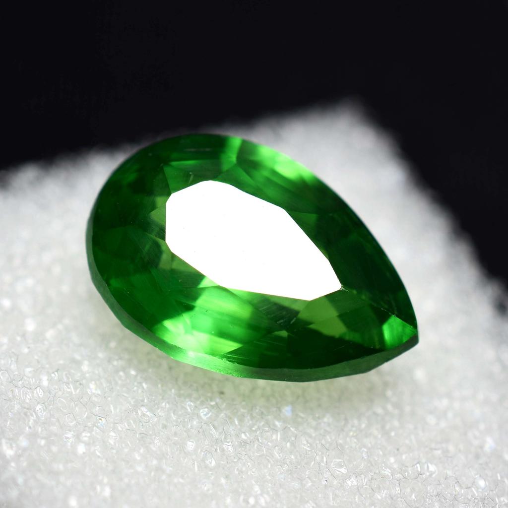 Tourmaline Verte Naturelle Pierre Précieuse Libre Taille Poire 11,70 ct Pierre de Naissance d'Octobre pour Collections de Pierres Précieuses
