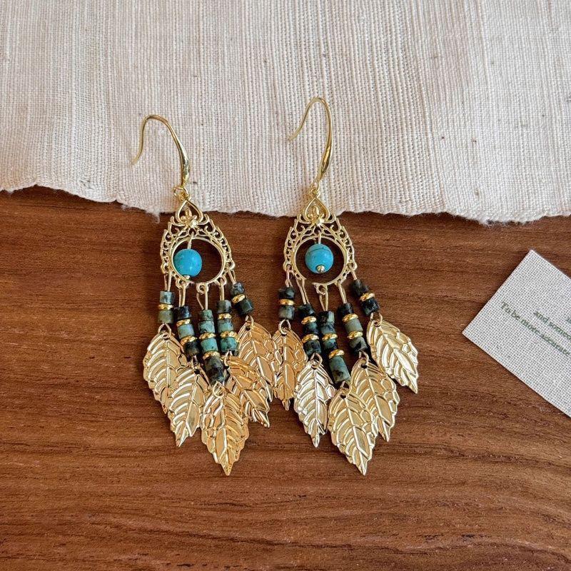 Zhao Lusi-Inspired Leaf Water Drop Tassel Earrings: Retro Ethnic Style for Women, High-End and Versatile.