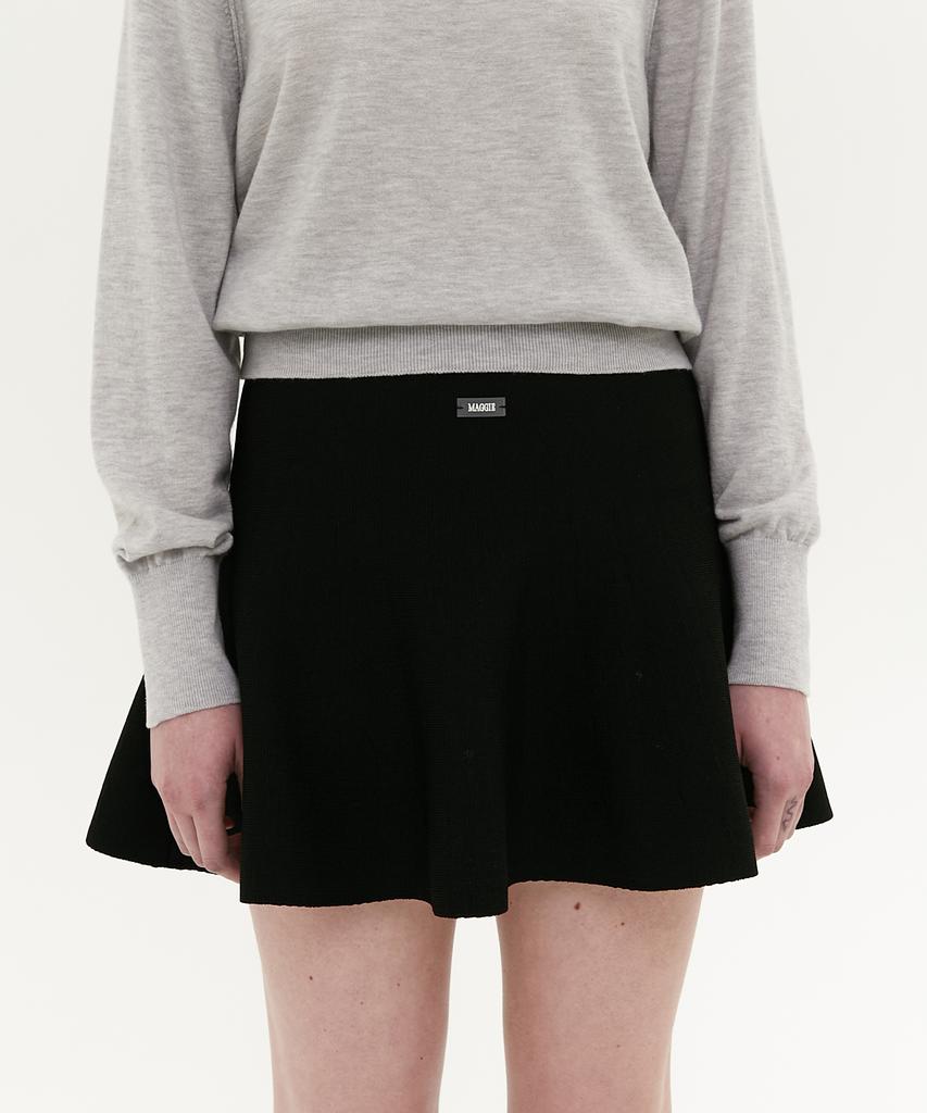 Maggie Tiered Skirt (Black)