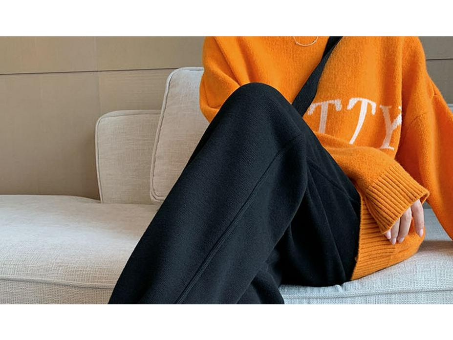 Plus Size Black Jogger Pants for Women - Slimming, Lightweight, Casual Sweatpants for Spring & Autumn, Ideal for Pear-Shaped Bodies