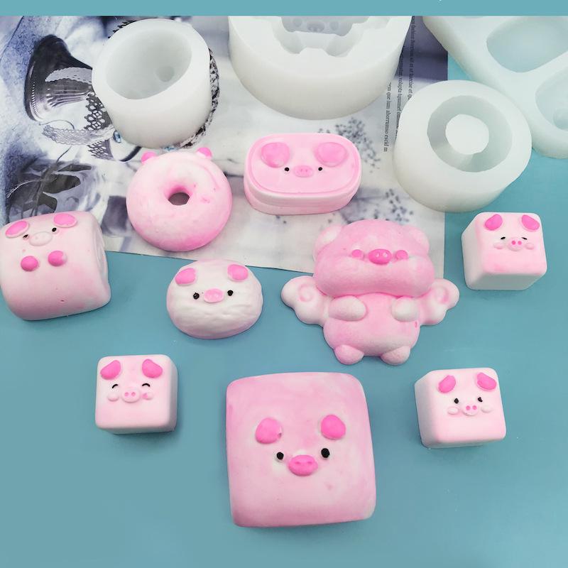 Piggy Silicone Pinching Molds for Milk Bites, Buns, Hawaiian Rolls, Cheese, and Bagels