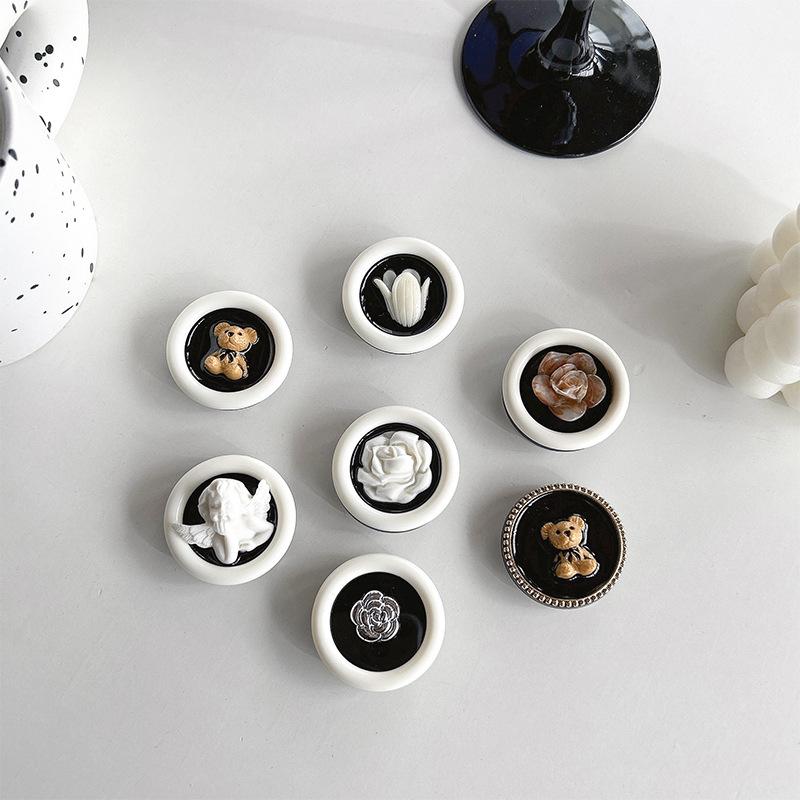 Angel Flower Mobile Phone Airbag Holder Wind Bear Round Desktop Holder Retractable Male And Female Portable