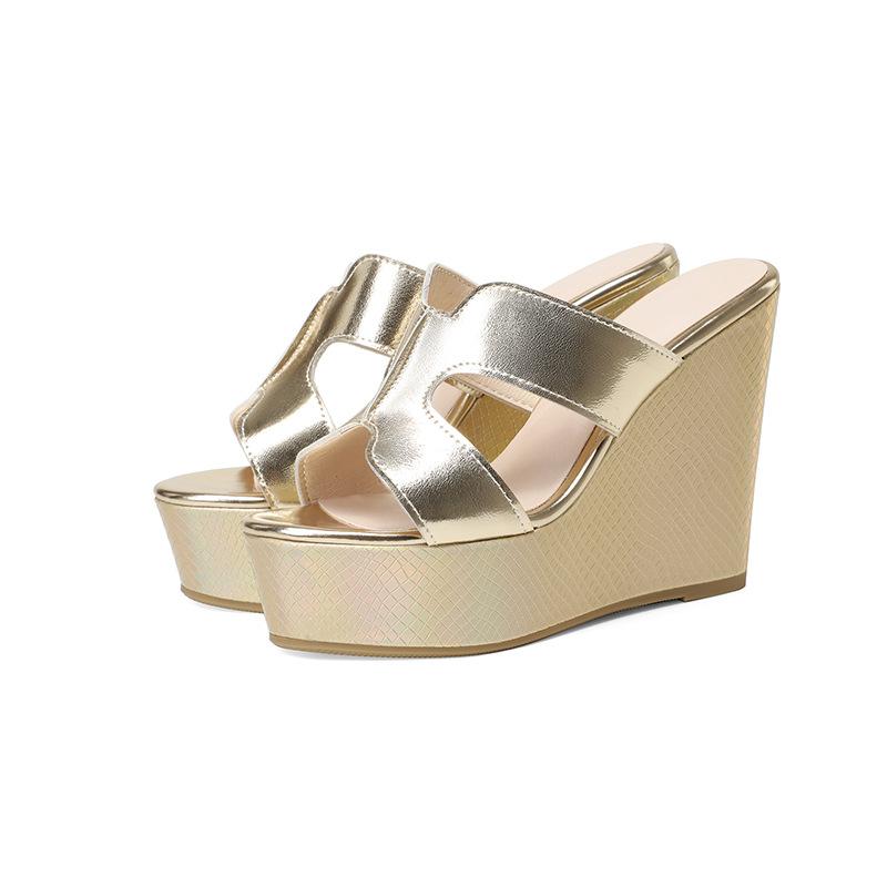 Hasse die himmelhohen und coolen Hausschuhe Damen neu Sommer 2025 Oberbekleidung Leder Gold und Silber wasserdichte Plateau-Plateau-Plateau-Plateau fas