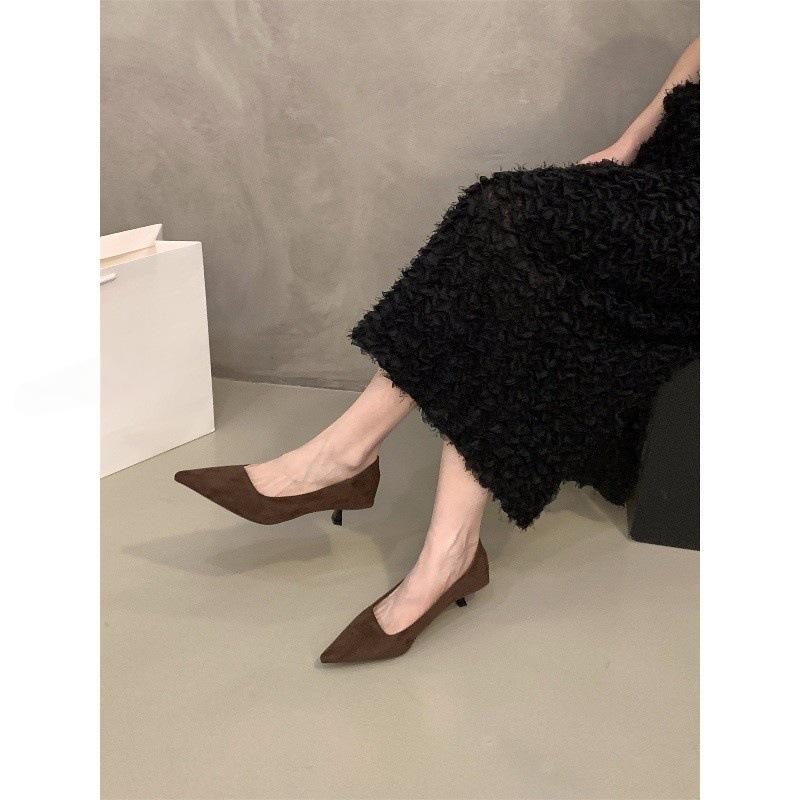 Stiletto High Heels Spitze Wildleder Einzelne Schuhe Frühling und Herbst Kitten Heel mit Rock Pendler Schuhe