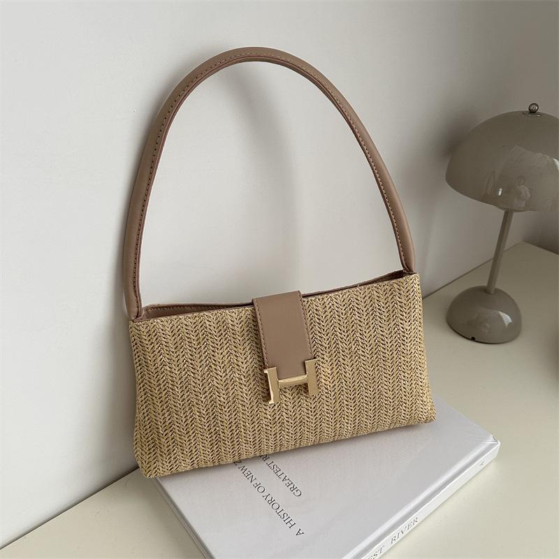 Spring Popular Large Capacity Straw Woven Bag for Women In Spring and Summer New Fashionable Shoulder Bag Casual Beach Small Square Bag